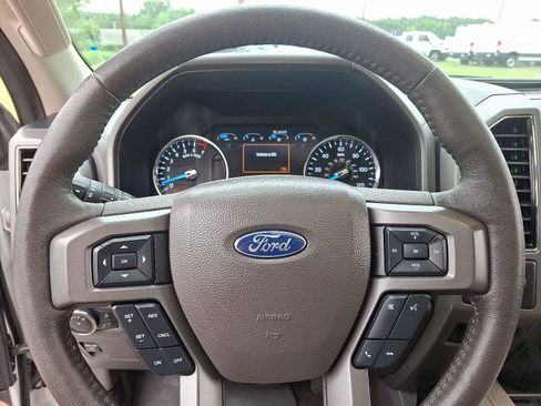 Used 2020 Ford Expedition XLT w/ Equipment Group 202A image 23