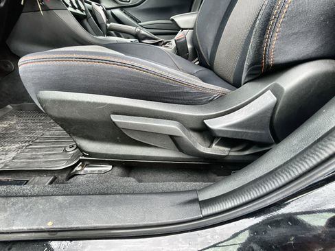 Used 2019 Subaru Crosstrek 2.0i Premium AWD/4WD image 16