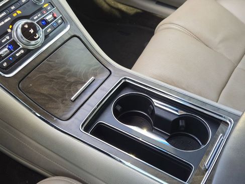 Used 2018 Lincoln Continental Reserve w/ Rear-seat Package image 15