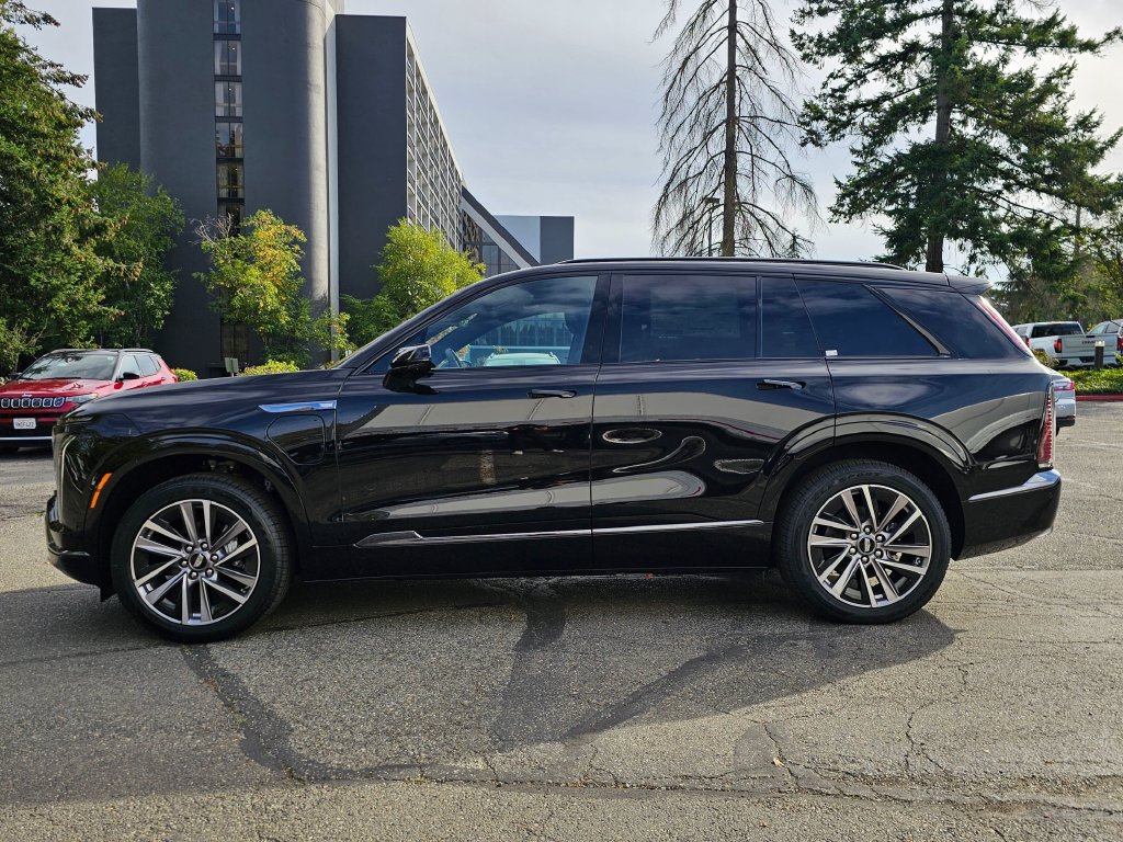 New 2027 Cadillac Vistiq Sport AWD/4WD image 2