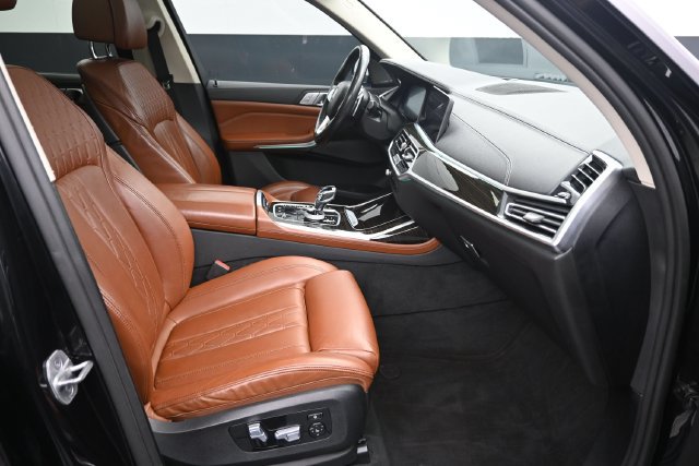 Used 2021 BMW X7 xDrive40i w/ Executive Package AWD/4WD image 27