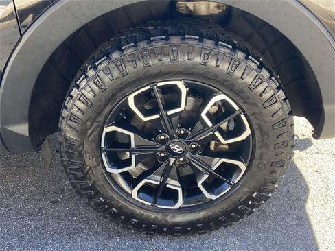 Certified 2023 Hyundai Santa Cruz SEL image 9