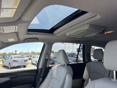 Used 2022 Honda Pilot Touring image 20