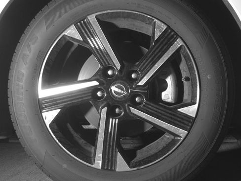 Used 2025 Nissan Sentra SV image 13