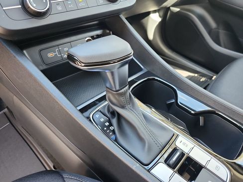 New 2026 Hyundai Tucson SE image 13