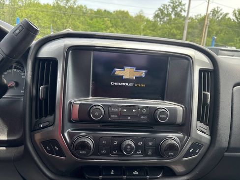 Used 2018 Chevrolet Silverado 1500 LT w/ All Star Edition AWD/4WD image 31