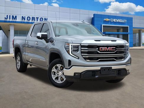 Used 2025 GMC Sierra 1500 SLT image 1