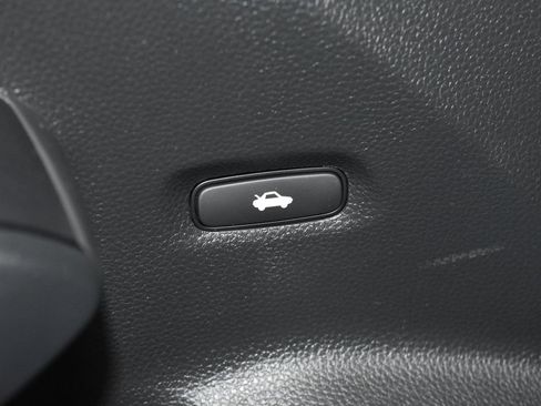Used 2023 Honda Civic Sport image 6