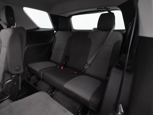 Used 2018 Chevrolet Traverse LT image 42