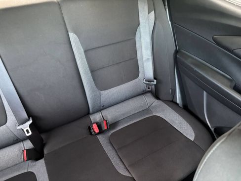 Used 2025 Chevrolet TrailBlazer LT FWD image 35