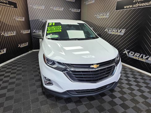 Used 2021 Chevrolet Equinox LS w/ LS Convenience Package image 6