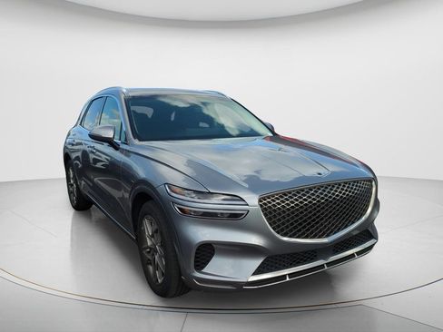 Used 2025 Genesis GV70 2.5T AWD/4WD image 2