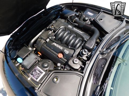 Used 1998 Jaguar XK8 Convertible image 14