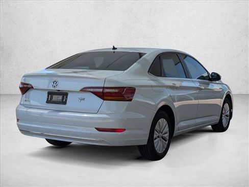 Used 2019 Volkswagen Jetta FWD image 5