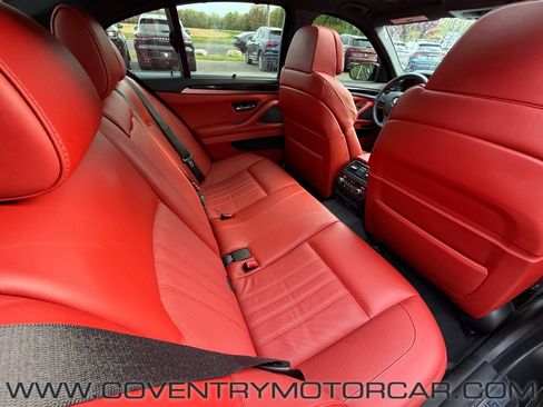 Used 2013 BMW M5 RWD image 42