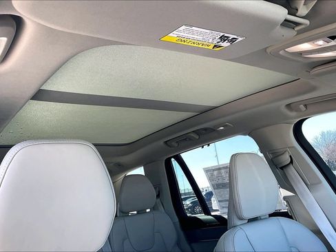 New 2026 Volvo XC90 T8 Ultra w/ Protection Package Premier AWD/4WD image 25