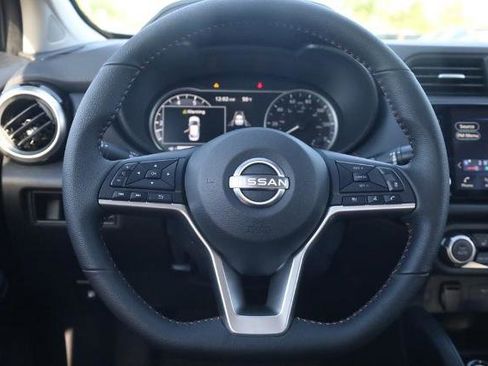 New 2025 Nissan Versa SR w/ Trunk Package FWD image 7