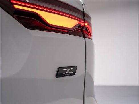 New 2026 Jaguar F-PACE R-Dynamic S AWD/4WD image 31