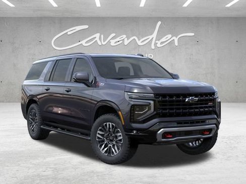 New 2026 Chevrolet Suburban Z71 w/ Comfort Package AWD/4WD image 7