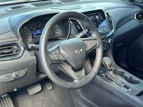 Used 2023 Chevrolet Equinox RS w/ RS Leather Package image 17