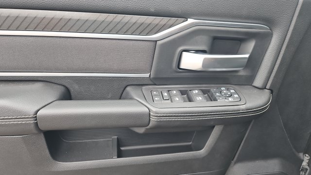 New 2026 RAM 2500 Big Horn AWD/4WD image 5