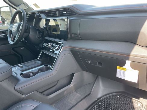 New 2026 GMC Sierra 2500 AT4 w/ AT4 Premium Plus Package image 29