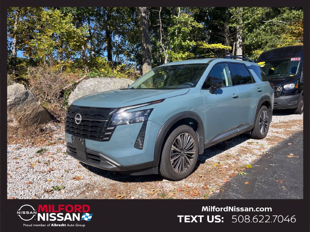 Certified 2026 Nissan Pathfinder Platinum w/ Cargo Package AWD/4WD image 1