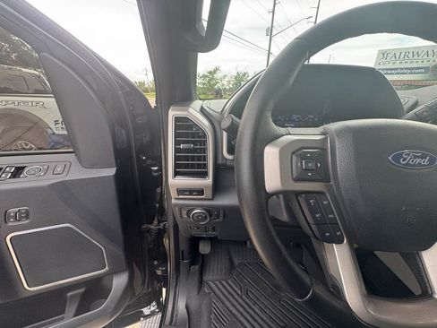 Used 2022 Ford F350 Lariat w/ Lariat Ultimate Package AWD/4WD image 17