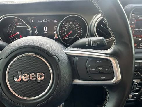 Used 2020 Jeep Gladiator Rubicon AWD/4WD image 12