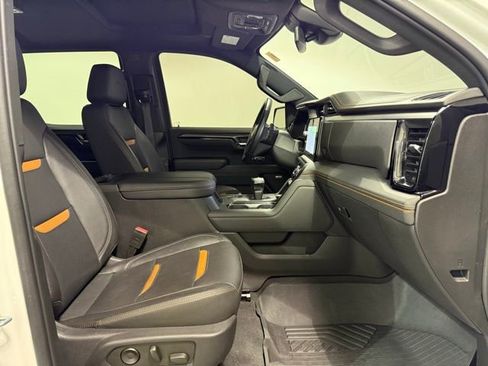 Certified 2023 GMC Sierra 1500 AT4 w/ AT4 Preferred Package image 30