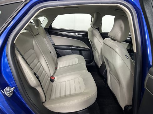 Used 2018 Ford Fusion S FWD image 23