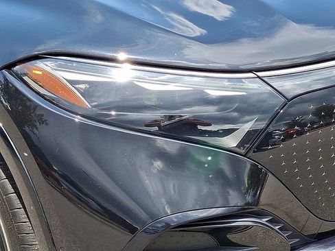 Used 2023 Mercedes-Benz EQS 580 4MATIC SUV image 11