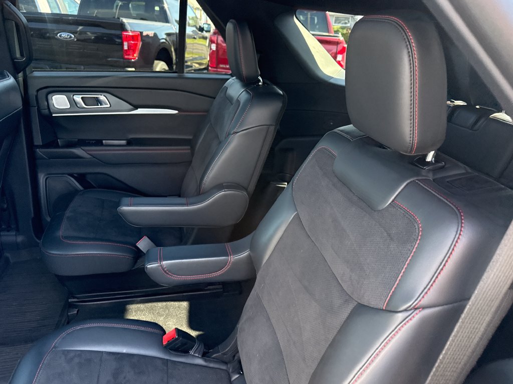 Used 2026 Ford Explorer ST w/ Sun And Sound Package AWD/4WD image 27