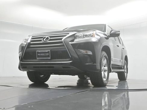 Used 2017 Lexus GX 460 w/ Navigation Package image 51