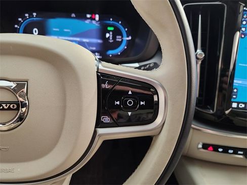 Used 2025 Volvo XC60 T8 Core w/ Protection Package Premier image 29