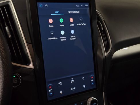 Used 2022 Ford Edge SE image 24