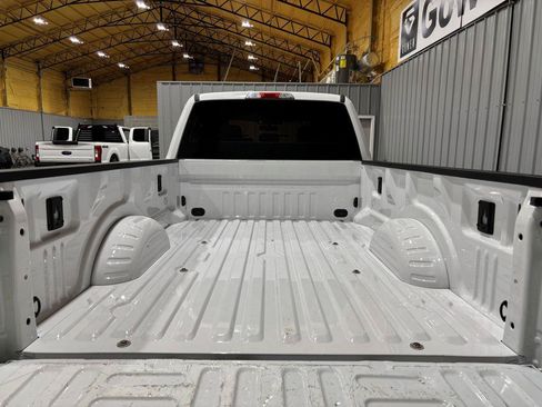 Used 2019 Ford F250 XL w/ Camper Package RWD image 21