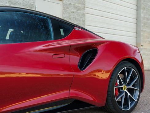 Used 2025 Lotus Emira RWD image 39