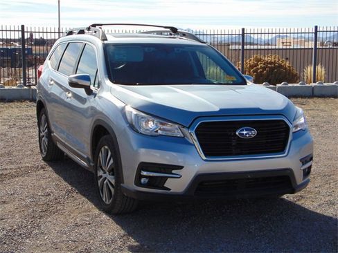 Used 2022 Subaru Ascent Touring image 9