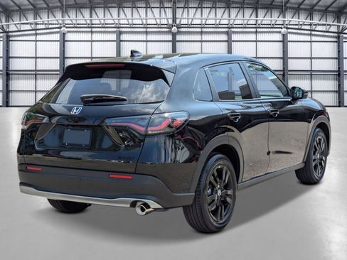 New 2026 Honda HR-V Sport image 4