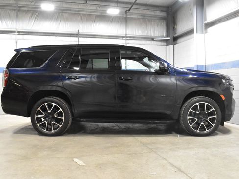Used 2022 Chevrolet Tahoe RST w/ Luxury Package AWD/4WD image 27