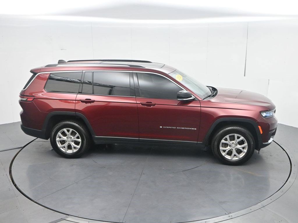 Used 2023 Jeep Grand Cherokee L Limited RWD image 29