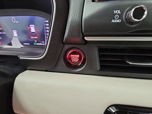 New 2026 Honda Pilot Touring image 24