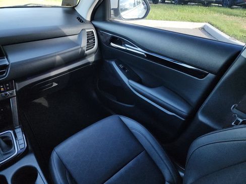 Used 2024 Kia Seltos EX AWD/4WD image 19