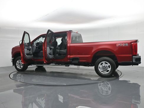 New 2026 Ford F350 XLT w/ FX4 Off-Road Package image 34