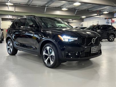 Used 2025 Volvo XC40 B5 Plus w/ Protection Package Premier