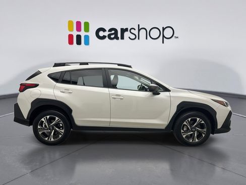 Used 2025 Subaru Crosstrek 2.0i Premium image 6