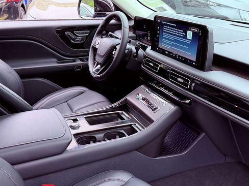 New 2026 Lincoln Aviator Reserve AWD/4WD image 7