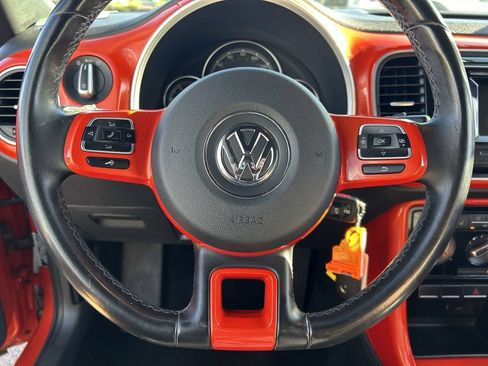 Used 2017 Volkswagen Beetle 1.8T S FWD image 20