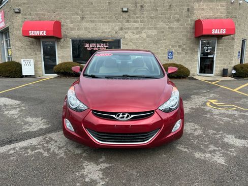 Used 2013 Hyundai Elantra GLS w/ Preferred Pkg image 2